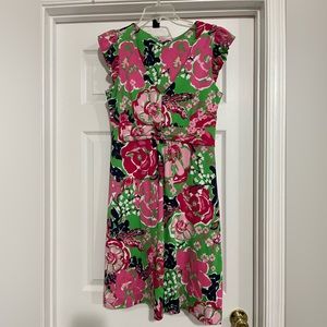 Beautiful Lilly Pulitzer silk blend dress. Size M in EUC.